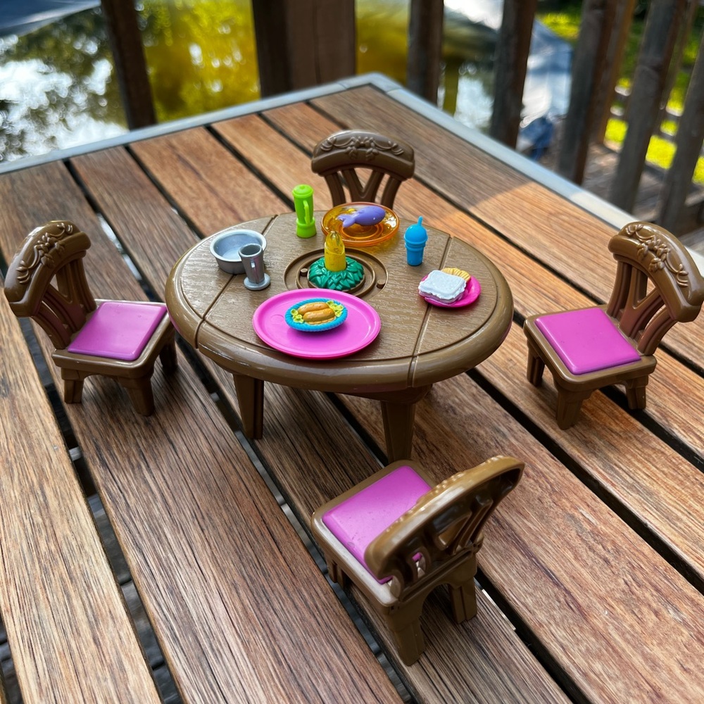 Polly Pocket: Elegant Brown and Pink Dollhouse Dining Set with Accessories
